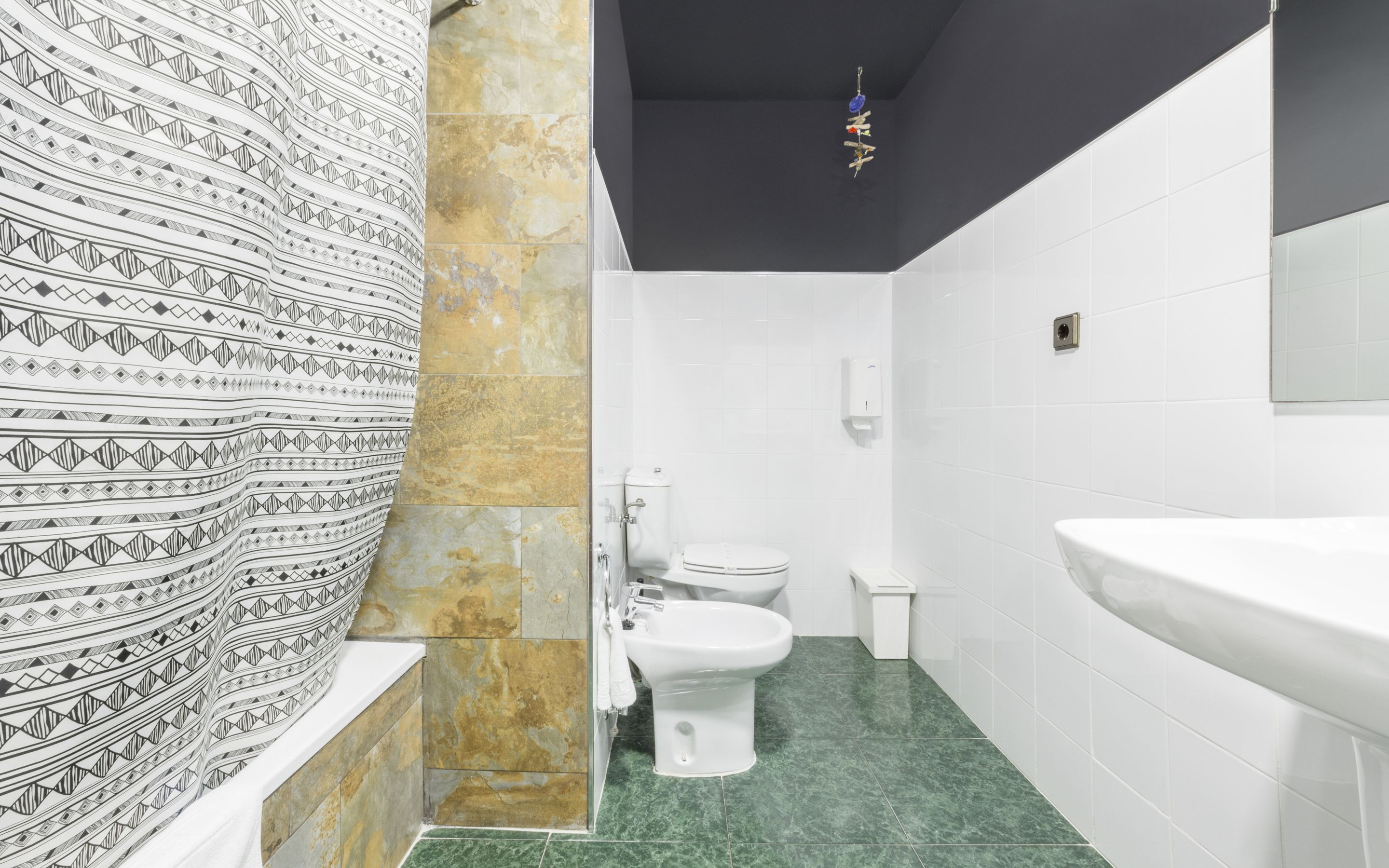 superior triple room | bathroom | free toiletries, hair dryer, towels