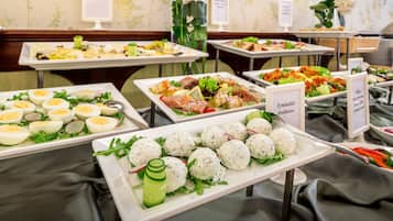 Desayuno buffet incluido todos los días