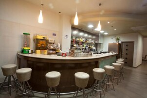 Bar (in der Unterkunft)