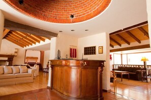 Reception - Marques de Tojo Hotel (Purmamarca)