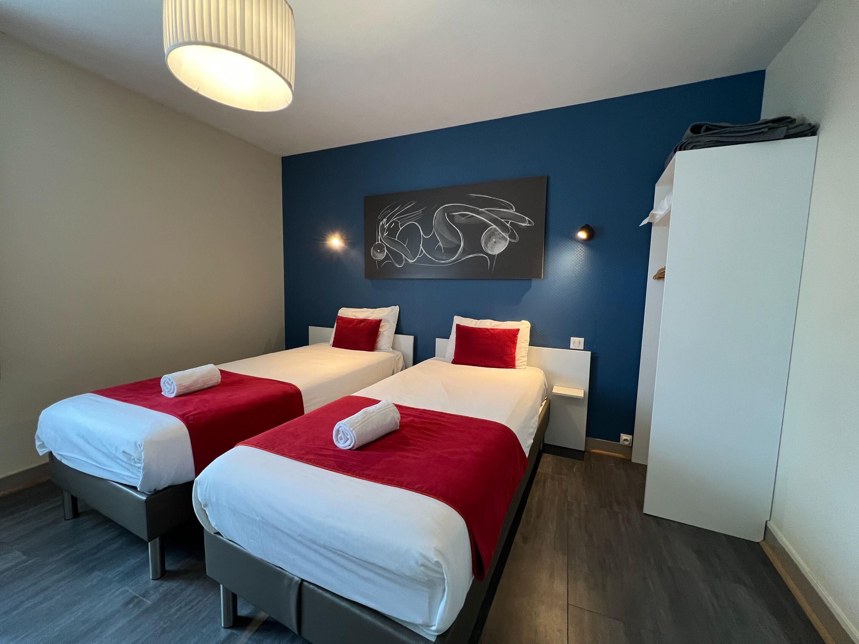 Comfort twin Room | Desk, blackout drapes, free WiFi, bed sheets