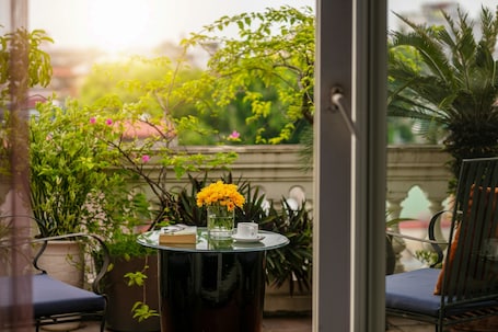 Executive Room, Balcony, City View | Terrace/patio