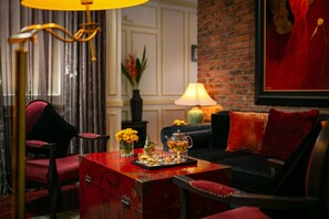 Suite City View Room | Living area | 32-inch flat-screen TV with satellite channels, TV - Hanoi Boutique Hotel & Spa (Hanoi)