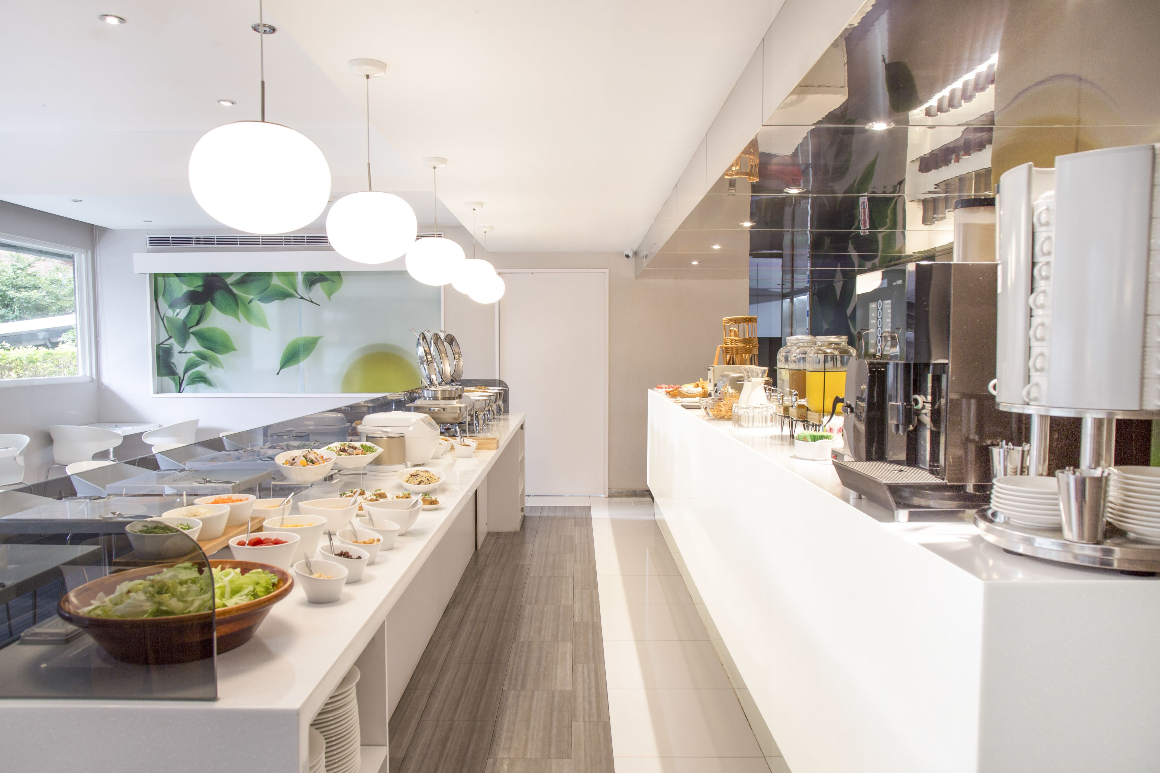 free daily self-service breakfast