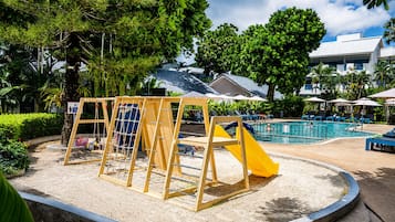 Außen-Kinderspielplatz
