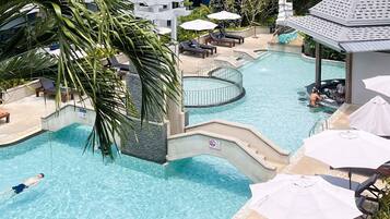 3 piscinas externas