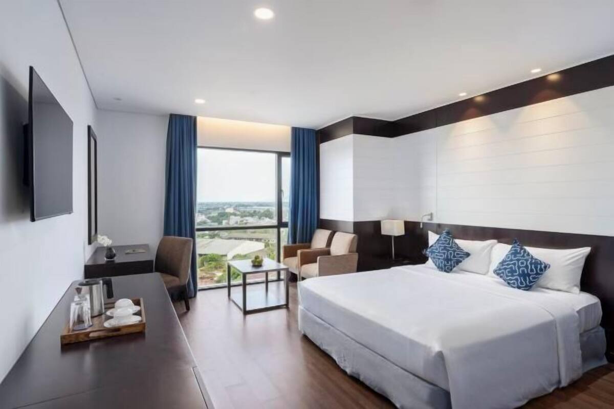 1 bedroom, minibar, in-room safe, desk