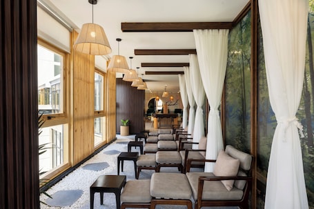 Sauna, hot tub, steam room, hot springs, body treatments
