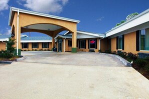 Front of property - Americas Best Value Inn Caldwell (Caldwell)