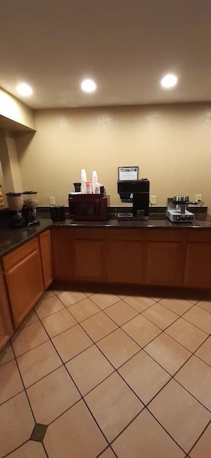 Free daily continental breakfast - Americas Best Value Inn Caldwell (Caldwell)