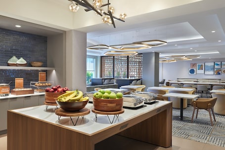 Desayuno para llevar incluido todos los días