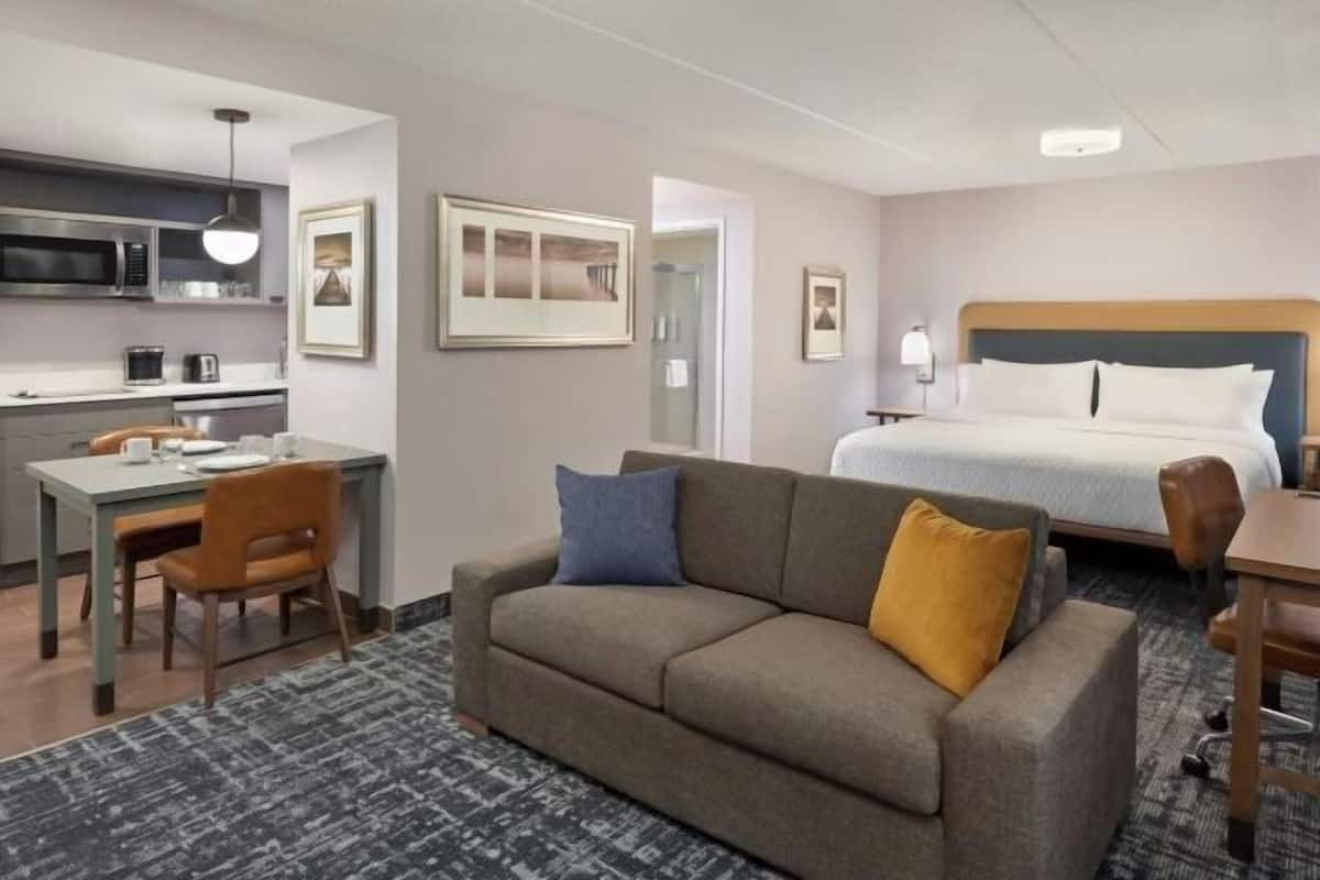 Living area | 55-inch flat-screen TV with cable channels, MP3 dock