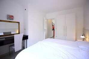 Premium bedding, down duvets, Tempur-Pedic beds, individually furnished