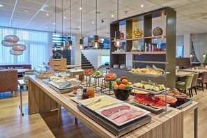Daily buffet breakfast (ISK 4050 per person)