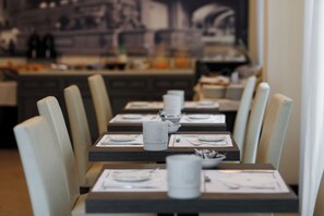 Petit déjeuner buffet compris tous les jours