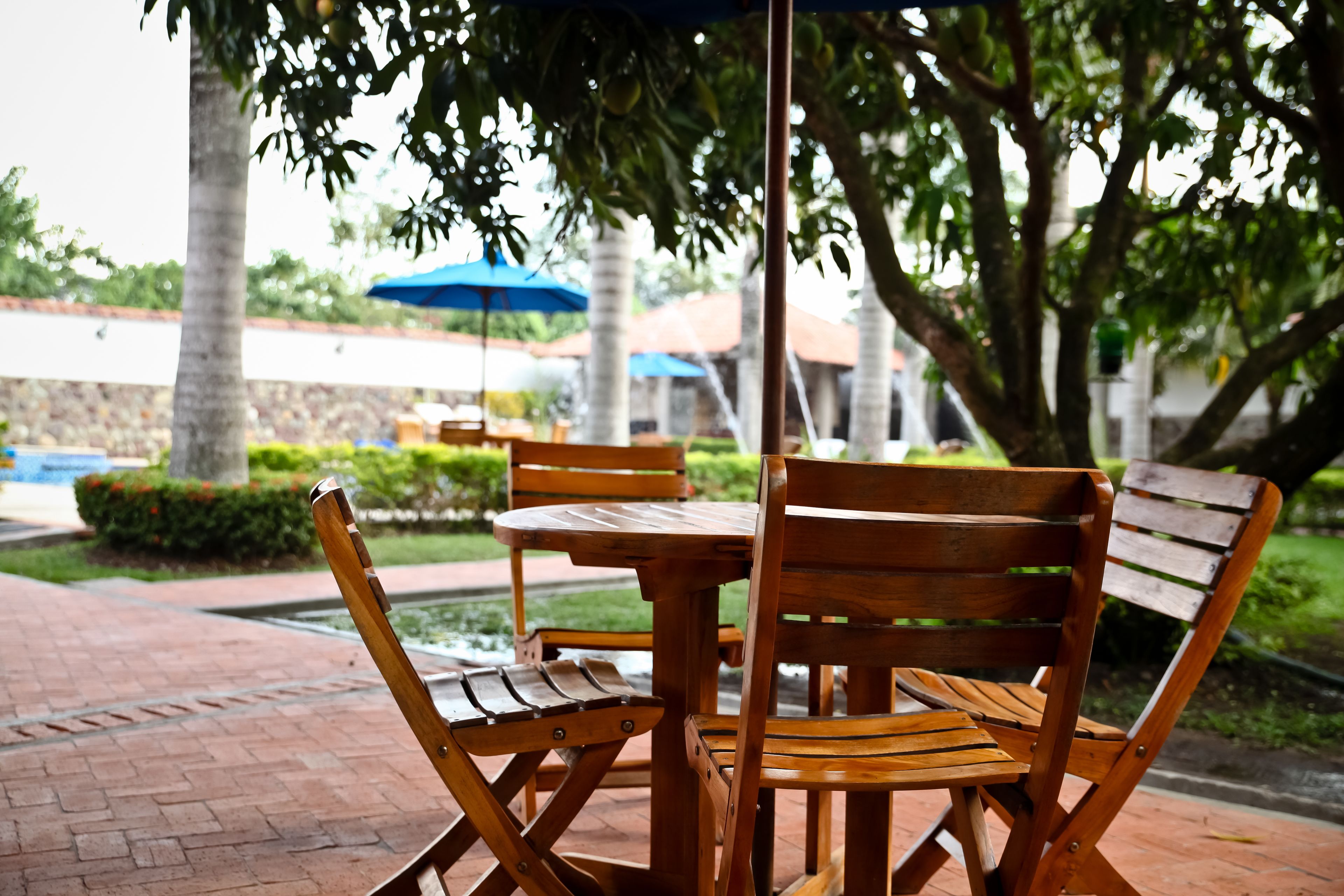 Tempat makan luar
