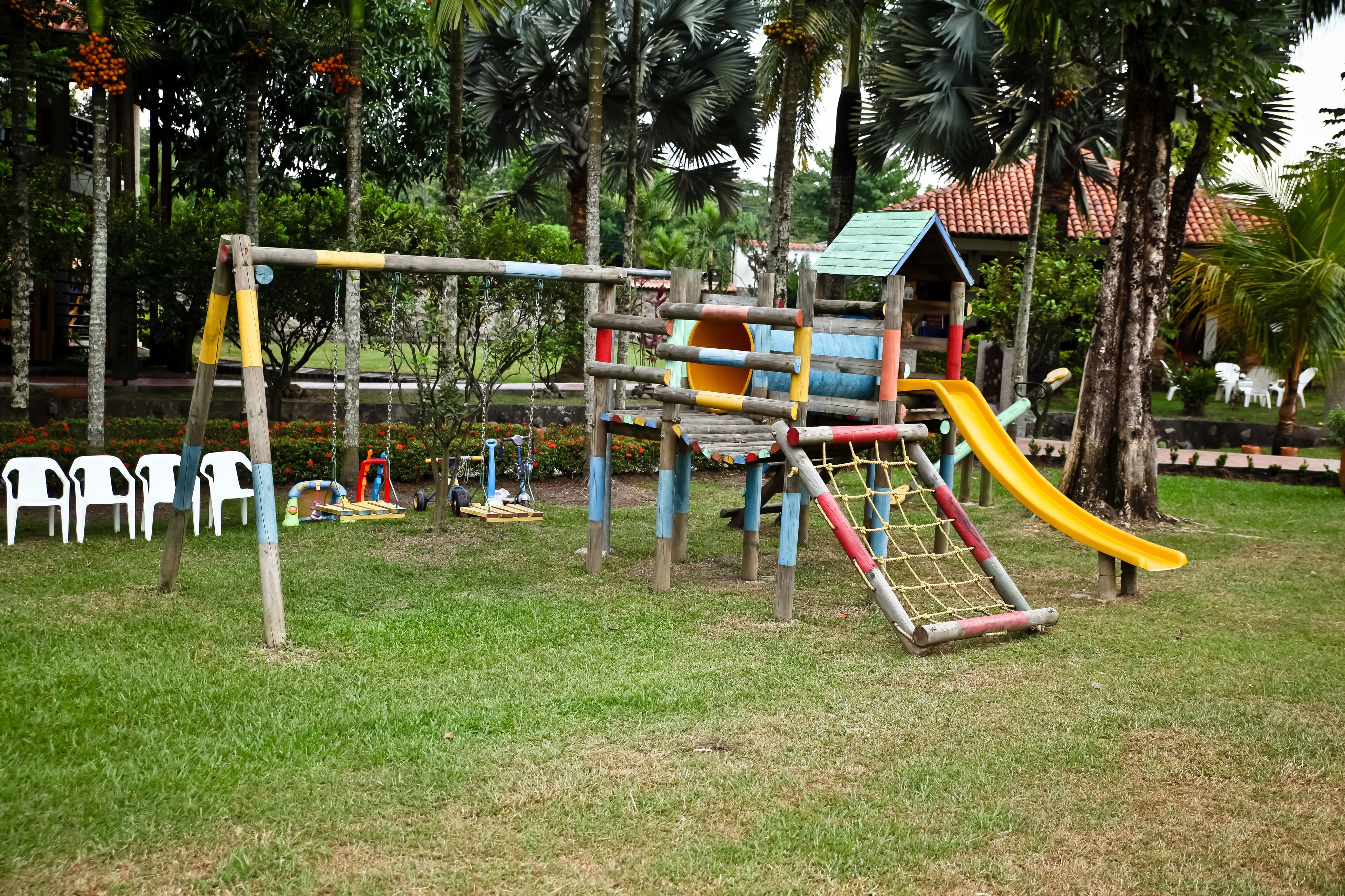 children’s play area – outdoor