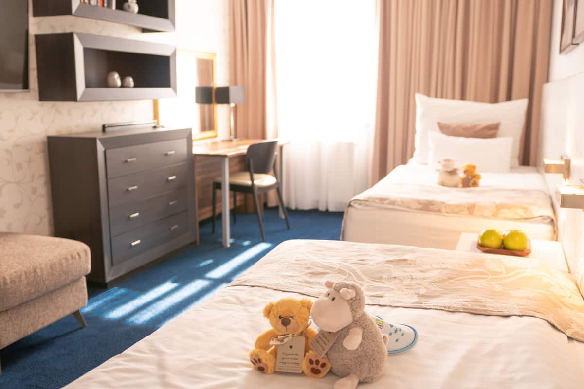 family suite | minibar, in-room safe, individually decorated, individually furnished