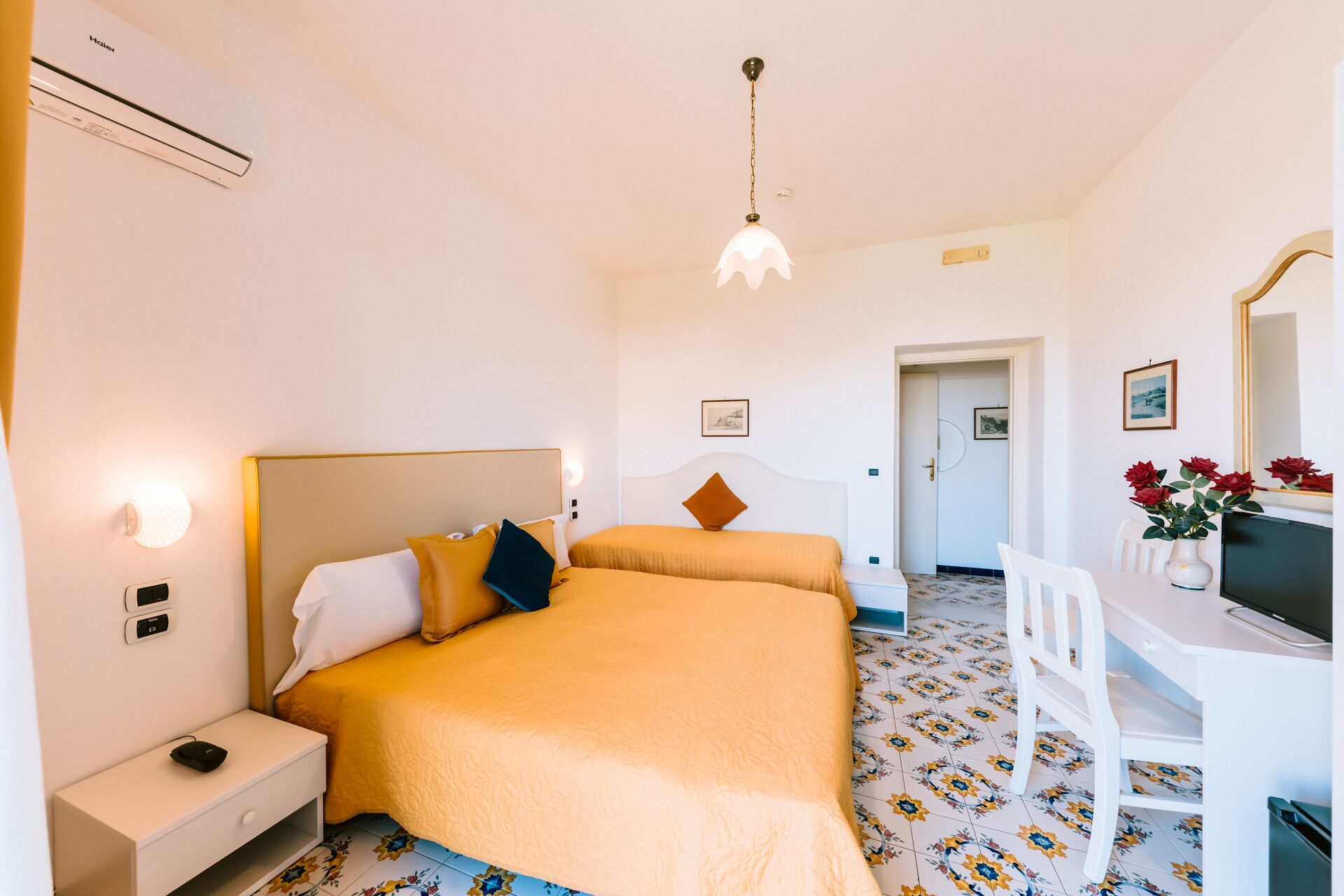 superior double room | premium bedding, down duvets, pillow-top beds, minibar