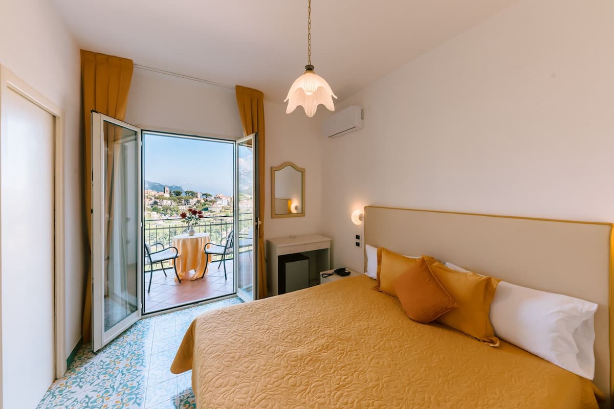 superior double room | premium bedding, down duvets, pillow-top beds, minibar