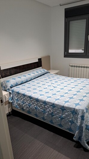 Desk, free WiFi, bed sheets - Altozano (Albacete)
