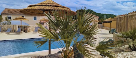 Outdoor pool, sun loungers