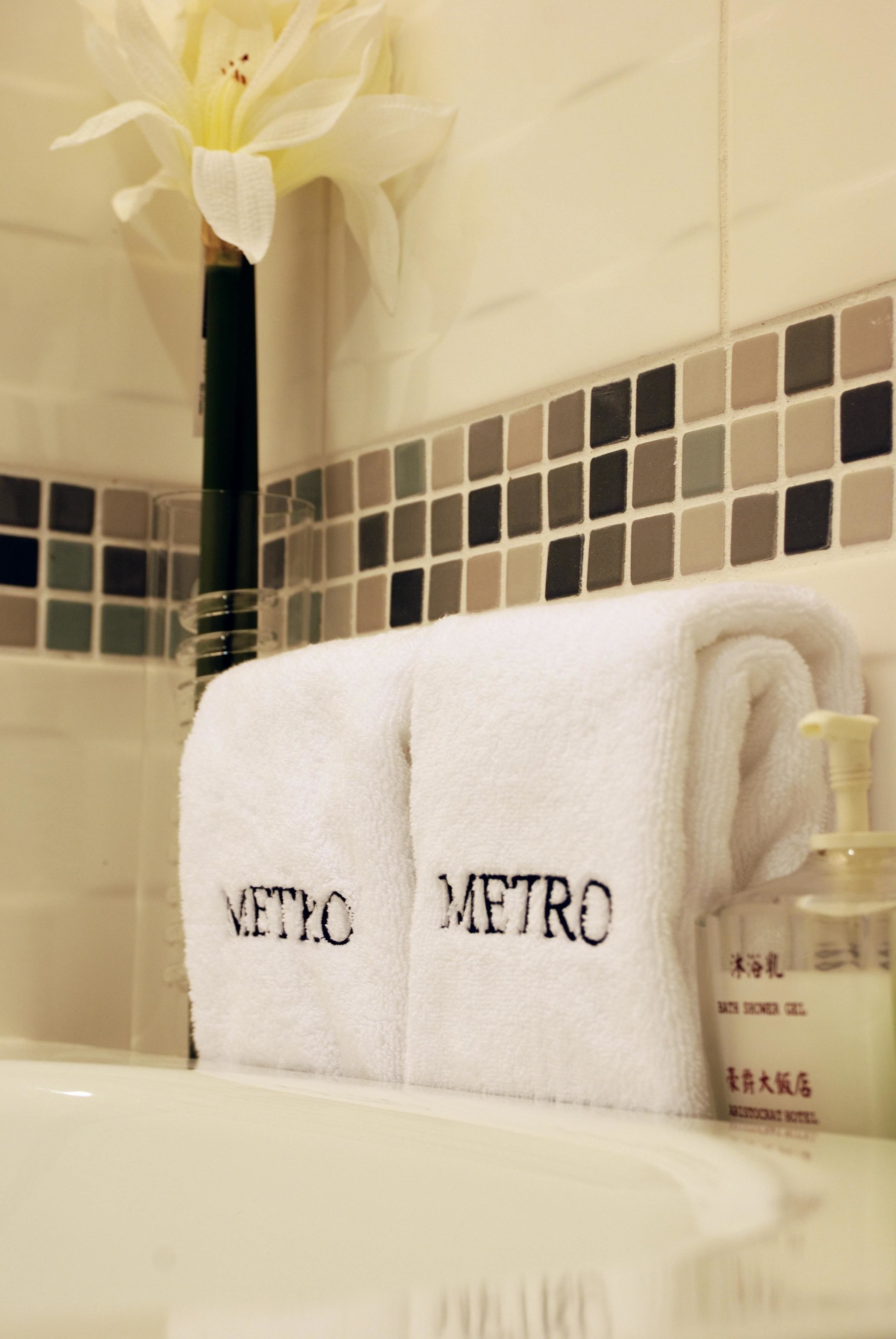 Photo - The Metro Hotel