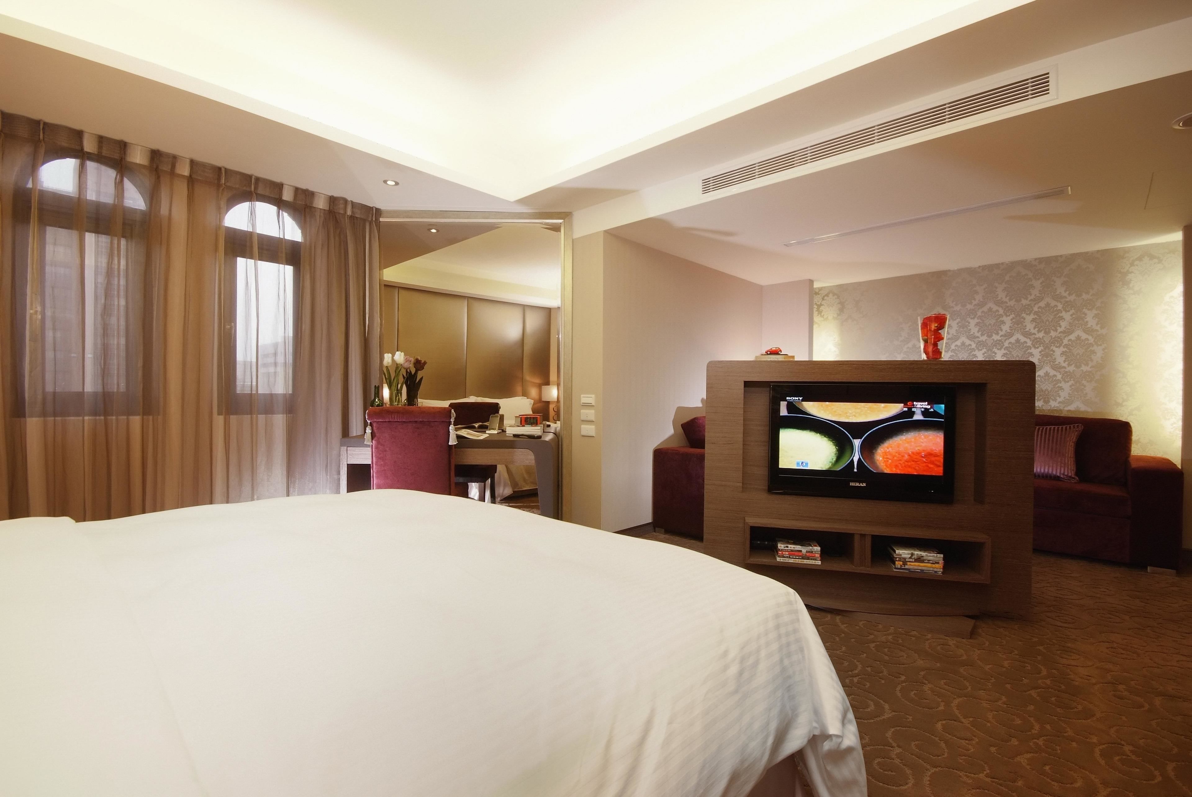 Standard Double Room (No windows) | Pillow-top beds, in-room safe, individually decorated, desk