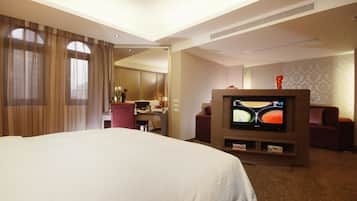 Standard Double Room (No windows) | Pillow-top beds, in-room safe, individually decorated, desk