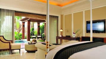 Couples treatment rooms, body treatments, hydrotherapy, aromatherapy