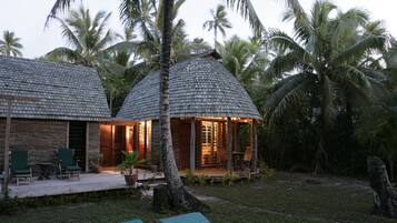 Deluxe Bungalow (Fale) | Terrace/patio