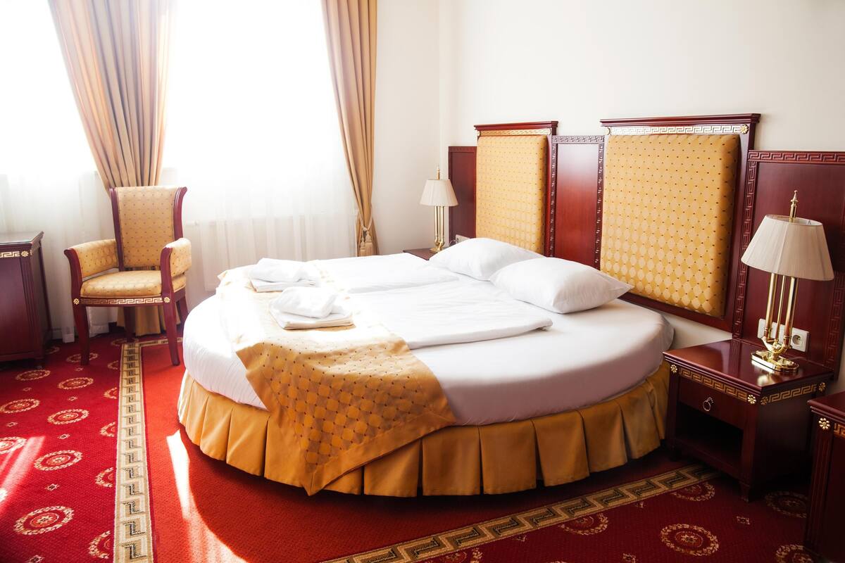 In-room safe, desk, rollaway beds (surcharge), WiFi (free)
