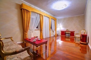 In-room safe, desk, iron/ironing board, rollaway beds