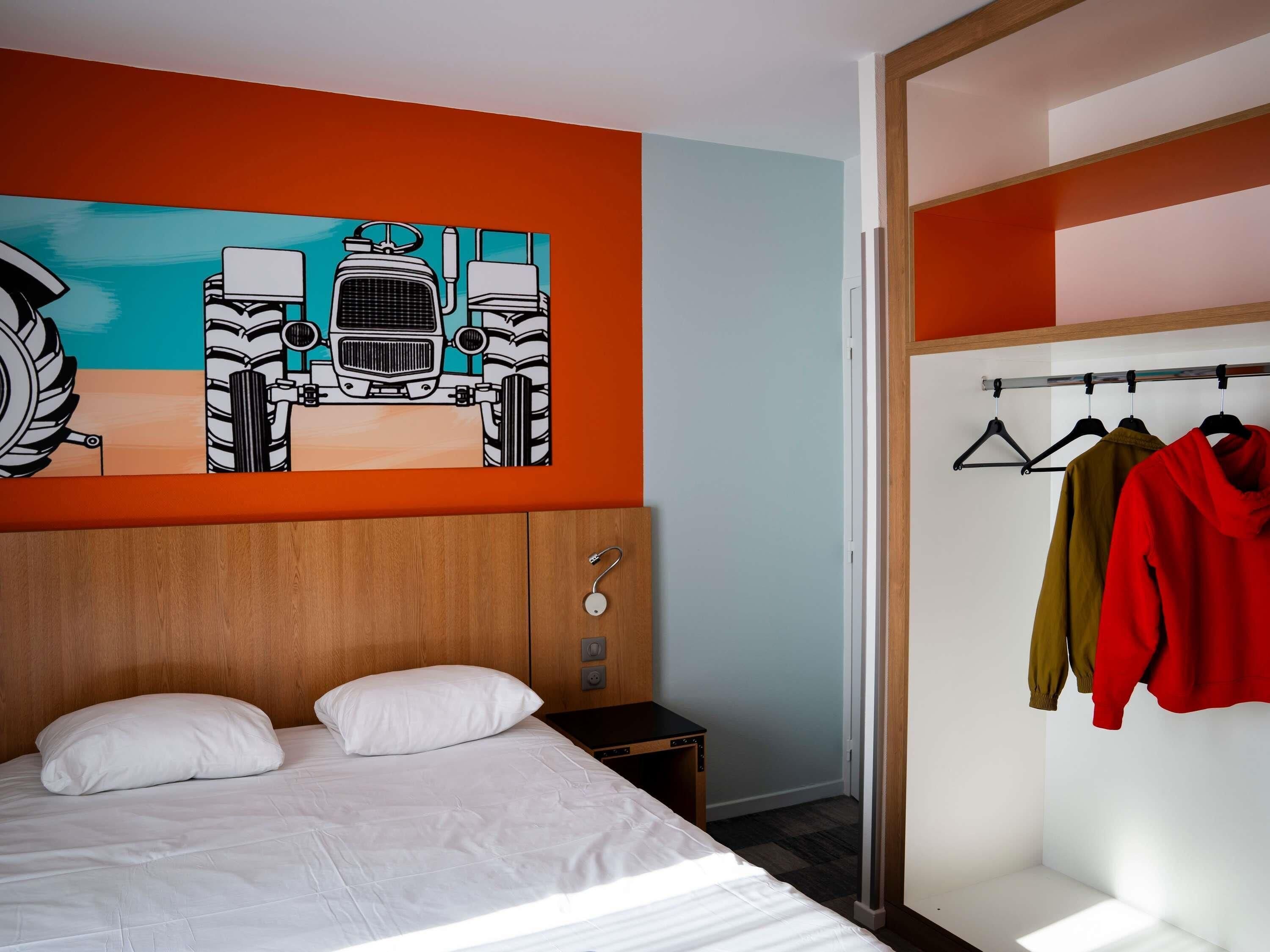 standard double room, 1 double bed | in-room safe, desk, soundproofing, free wifi