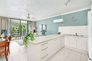 Apartamento estándar, no fumadores, cocina | Decoración individual, mobiliario individual, cortinas opacas