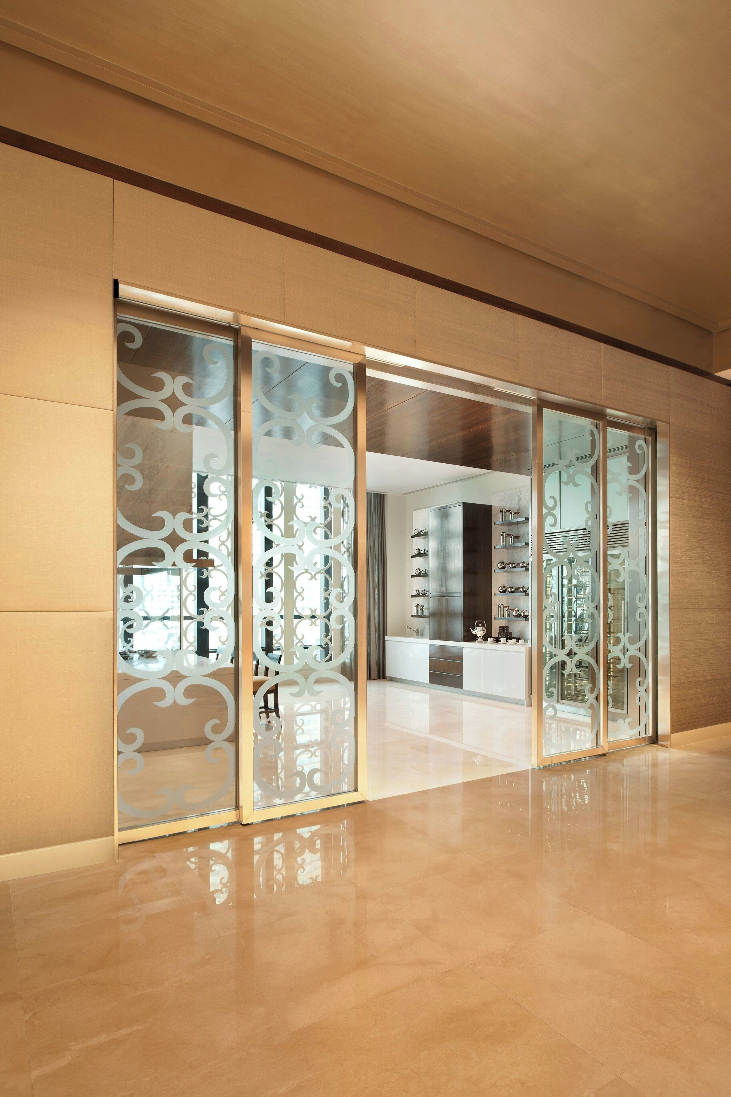 full-sized fridge, espresso maker, coffee/tea maker, electric kettle