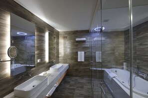 Bathroom - Four Points by Sheraton Seoul, Guro (Seoul)