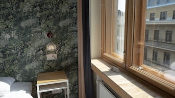 Standard Twin Room | 1 bedroom, individually decorated, individually furnished, desk