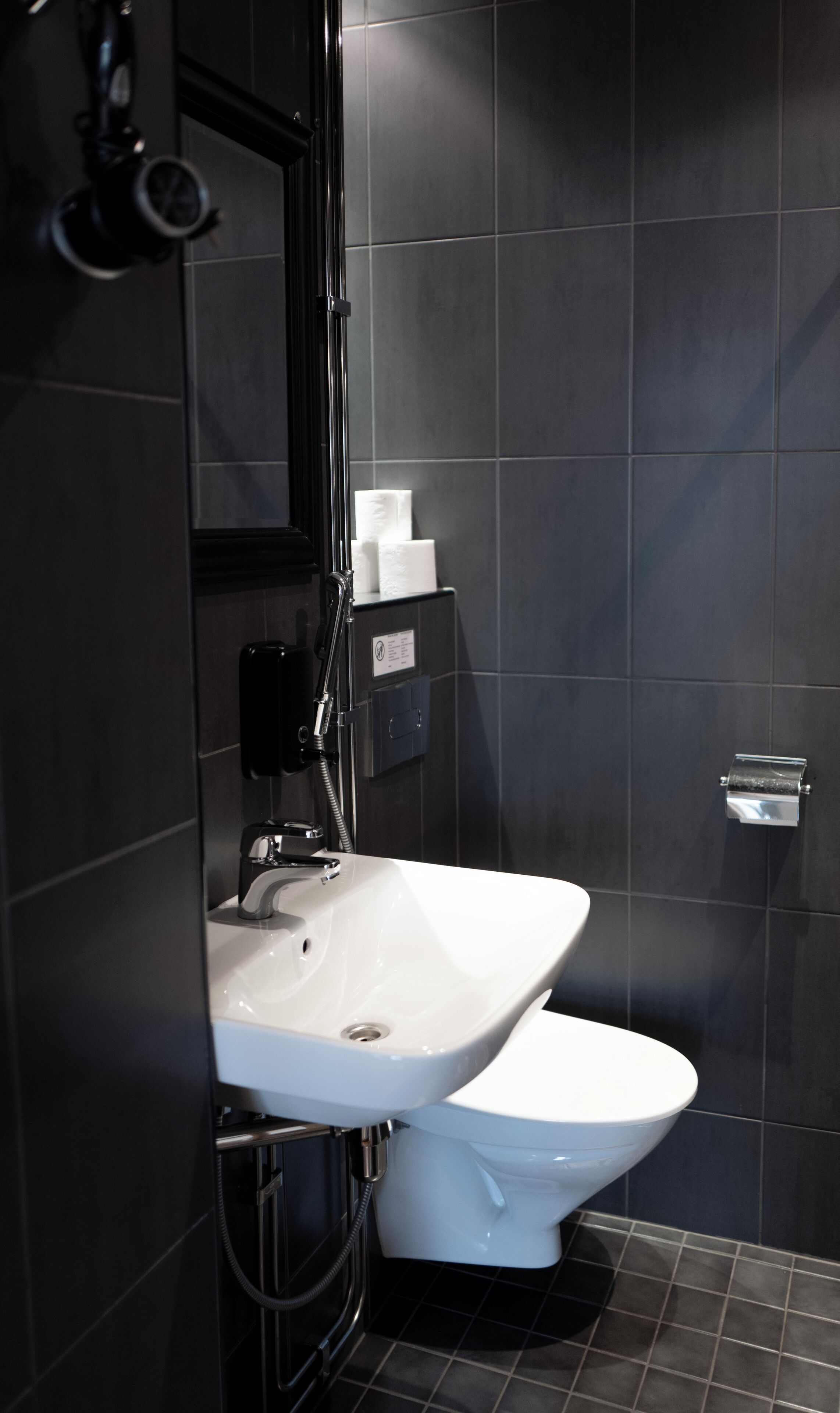 quadruple room | bathroom | hair dryer, bidet, heated floors, towels