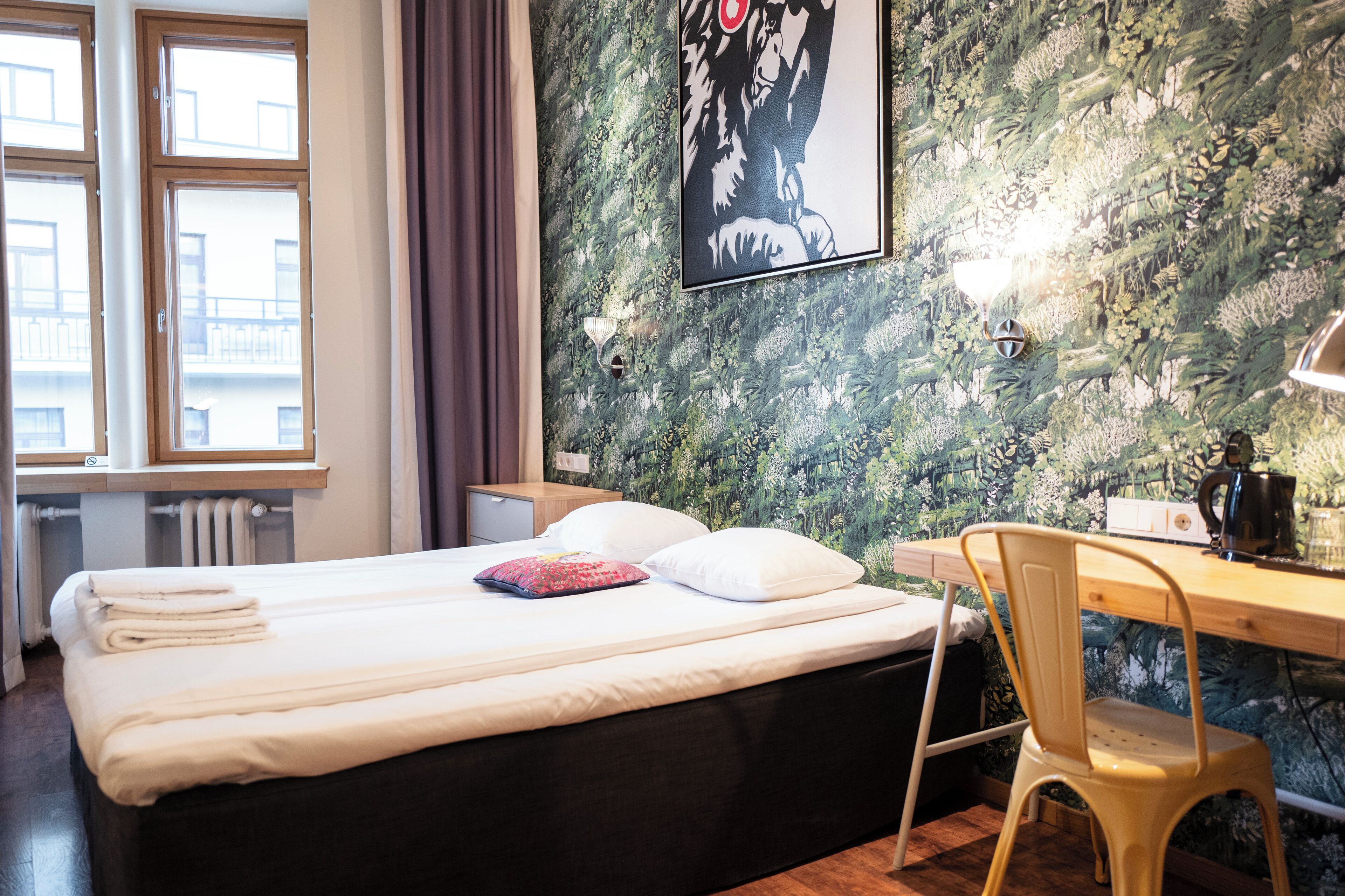 superior double room, 1 king bed | 1 bedroom, individually decorated, individually furnished, desk