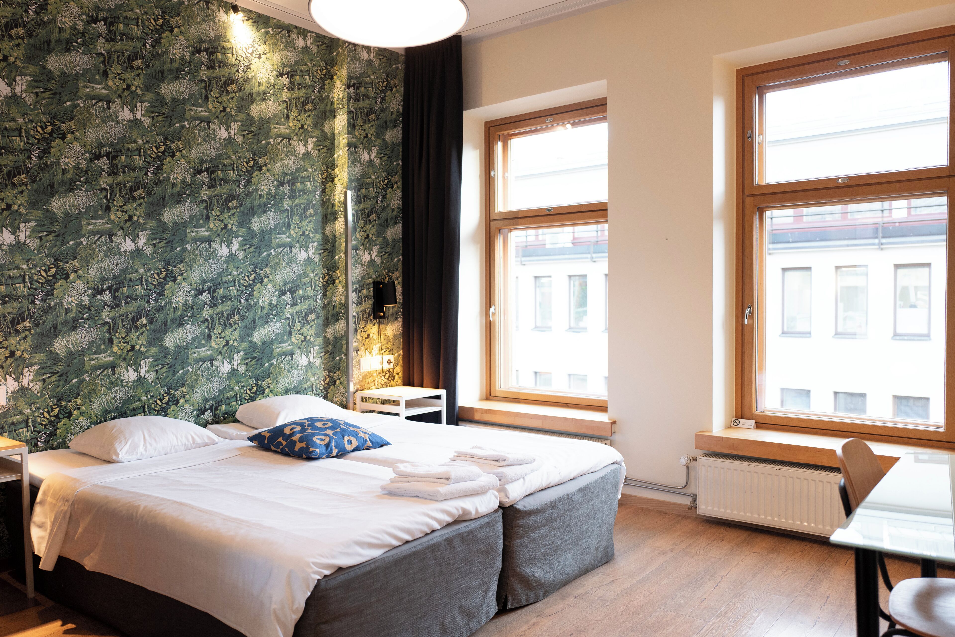 Kahden hengen standard-huone (kaksi sänkyä) | Yksilöllisesti sisustettu, yksilöllisesti kalustettu, työpöytä