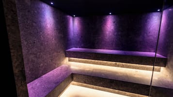 Sauna, massage/treatment rooms