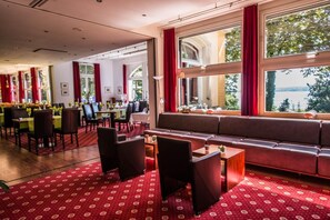 Lunch and dinner served, Italian cuisine - Waldhaus Jakob (Konstanz)