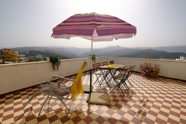 Superior Double Room, 1 Double or 2 Single Beds, Accessible, Kitchenette | Terrace/patio