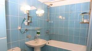 Bathroom - Grand Orzu Hotel (Tashkent)