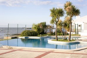 Outdoor pool - Hotel Al Foz (Alcochete)