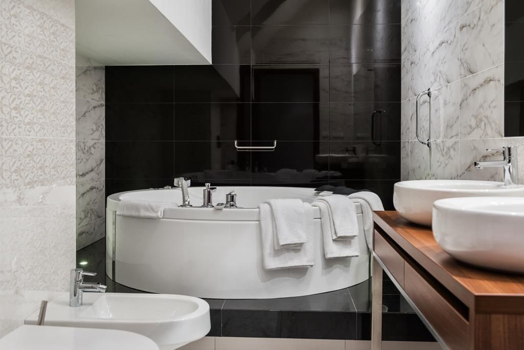 premium bedding, minibar, in-room safe, individually furnished