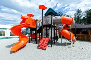 Children’s play area – outdoor - Rado Resort Spa & Wellness (Mielec)