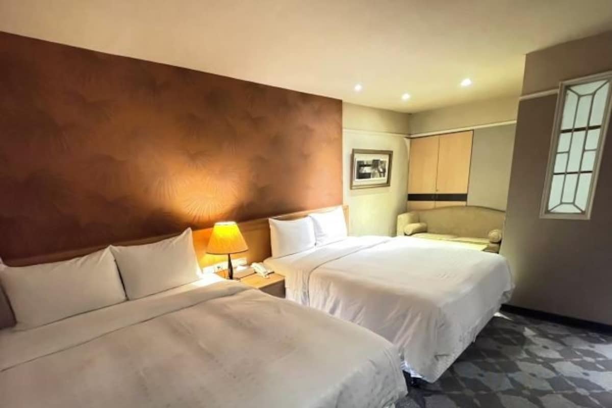 Coffres-forts dans les chambres, Wi-Fi gratuit, draps fournis