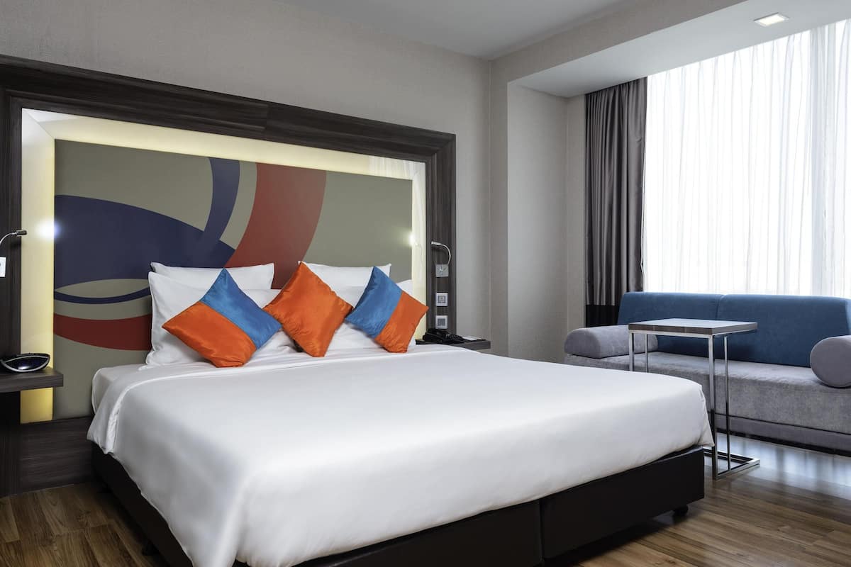 1 dormitori, minibar, caixa forta a l'habitació i decoració individual